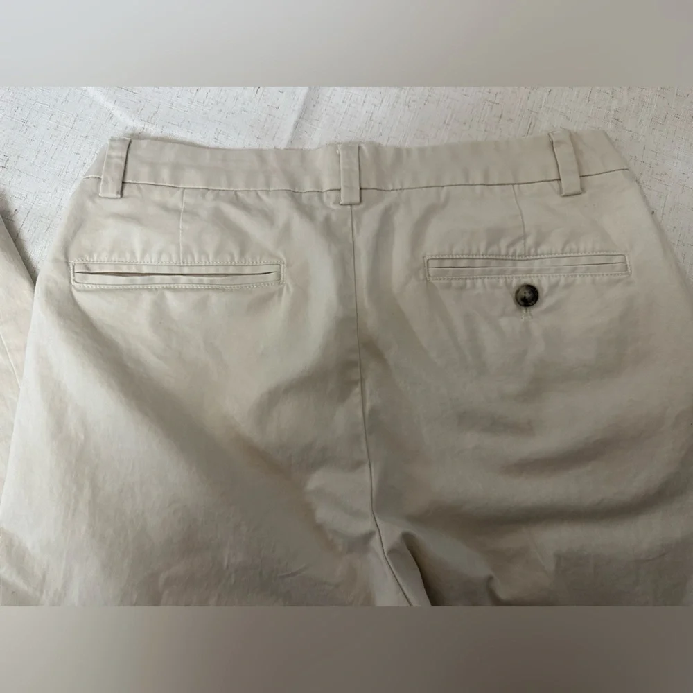 Vineyard Vines Tan Chinos with Blue Details